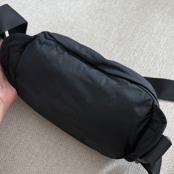 lululemon athletica Black Fanny pack - Picture 4 of 7